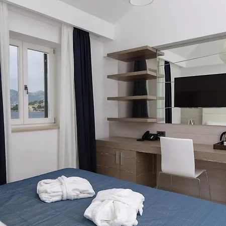 Lafodia Apartments * Lopud